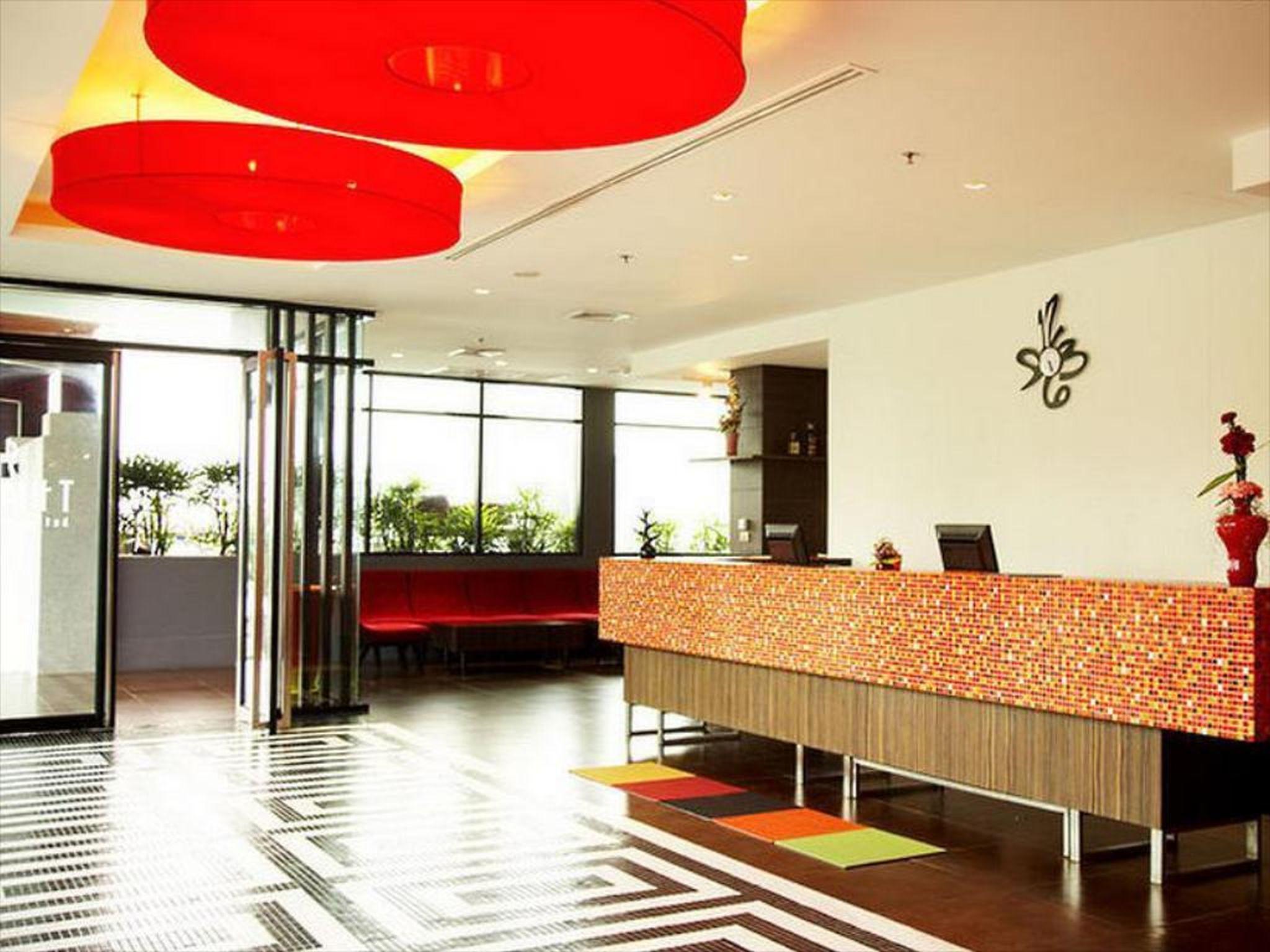 The Sez Hotel Bang Saen Exterior photo