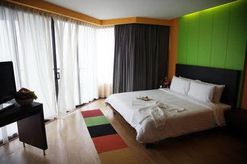 The Sez Hotel Bang Saen Exterior photo